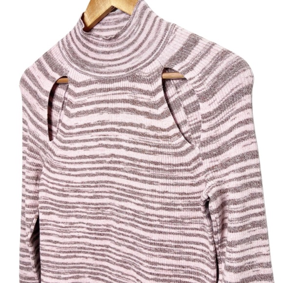 New with Tag Wild Fable Women Cold Shoulder Neutral Space Dye Turtleneck Sweater - Picture 7 of 16